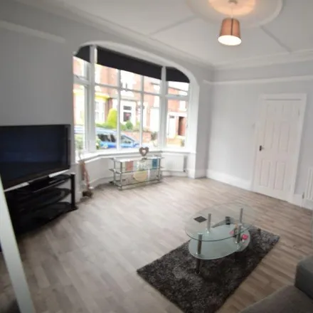 Rent this 1 bed townhouse on Everton Road in Sheffield, S11 8RY