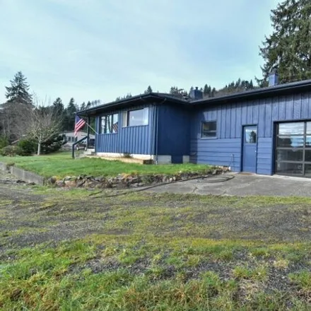 Buy this 2 bed house on 11 Garden Tracts Road in Grays Harbor County, WA 98563