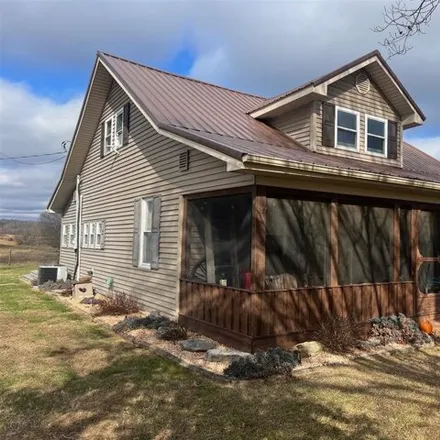 Buy this 4 bed house on 4682 Sulphur Well Knob Lick Road in Knob Lick, Metcalfe County