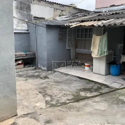 Buy this 5 bed house on Rua Armitage in Vila Dom Pedro I, São Paulo - SP