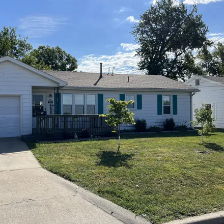 Buy this 3 bed house on 522 Seargent Avenue in Marshall, MO 65340