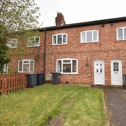 Rent this 3 bed townhouse on George Street in Quarrington, NG34 7NZ