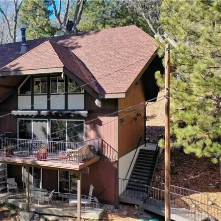 Image 2 - 890 Willow Creek Road, North Shore, Lake Arrowhead, CA 92407, USA - Townhouse for sale