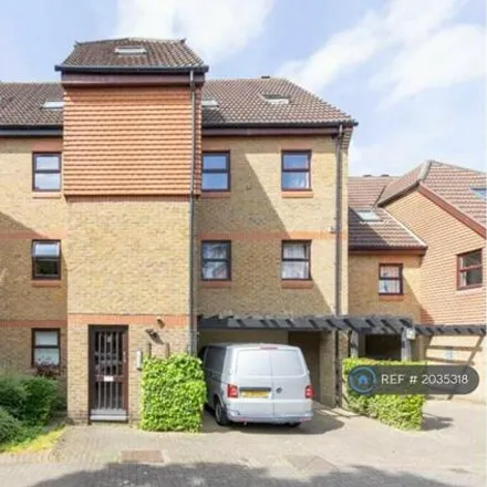Rent this 2 bed apartment on Pursewardens Close in London, W13 9PN