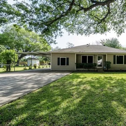 Buy this 3 bed house on 659 Hospital Street in Tomball, TX 77375