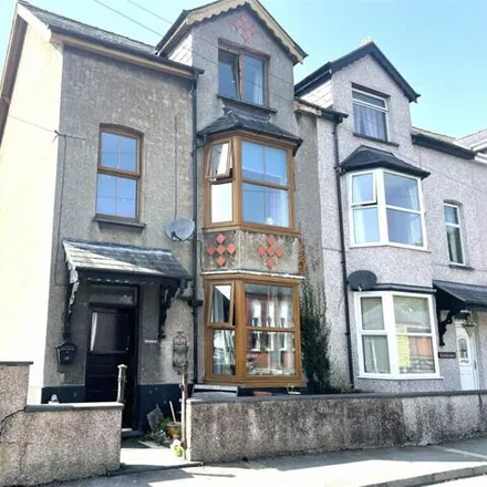 Buy this 5 bed townhouse on Machynlleth Post Office in New Street, Machynlleth