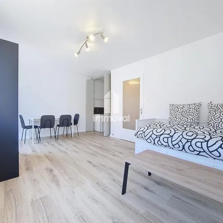 Image 5 - 10 Rue Catherine Pozzi, 67000 Strasbourg, France - Apartment for rent