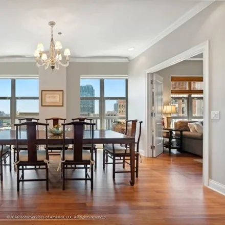 Image 4 - Maple Tower, 1035 North Dearborn Street, Chicago, IL 60611, USA - Condo for sale