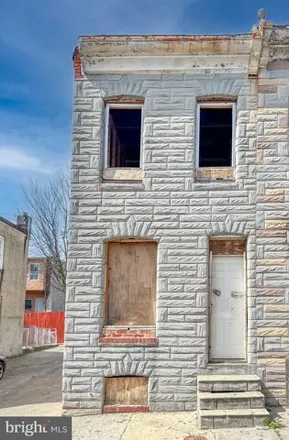 Buy this studio house on 1824 North Chapel Street in Baltimore, MD 21213