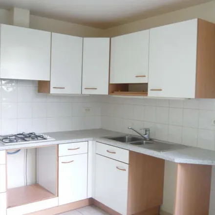 Rent this 6 bed apartment on 3 Rue des Cottages in 92150 Suresnes, France