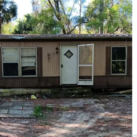 Buy this studio apartment on 11408 W Yellow Oak Ln in Crystal River, Florida