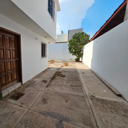 Rent this 4 bed house on Boulevard Doctor Mora in Las Quintas, 80060 Culiacán