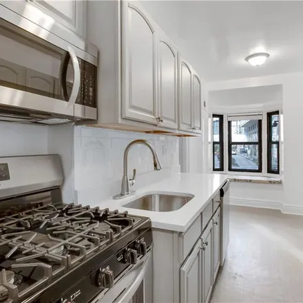 Image 8 - 235 Martine Avenue, City of White Plains, NY 10601, USA - Apartment for rent