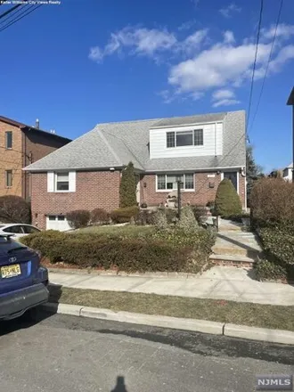 Rent this 1 bed house on 435 Lawton Avenue in Grantwood, Cliffside Park
