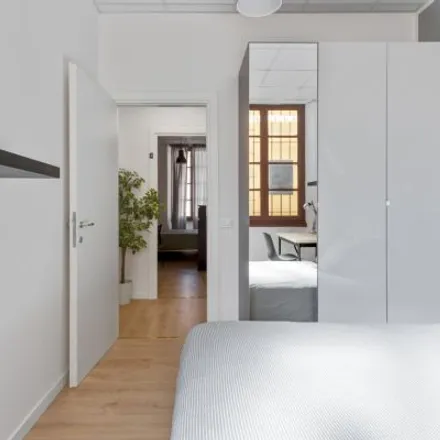 Rent this 9 bed room on Via Minturno in 10, 20127 Milan MI