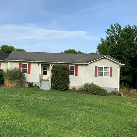 Buy this 3 bed house on 29413 Statesville Rd in Newsoms, Virginia