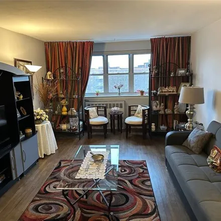 Image 4 - 151-25 88th Street, New York, NY 11414, USA - Apartment for sale