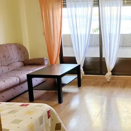 Rent this studio apartment on Paseo Bajada del Río in 8, 37900 Santa Marta de Tormes