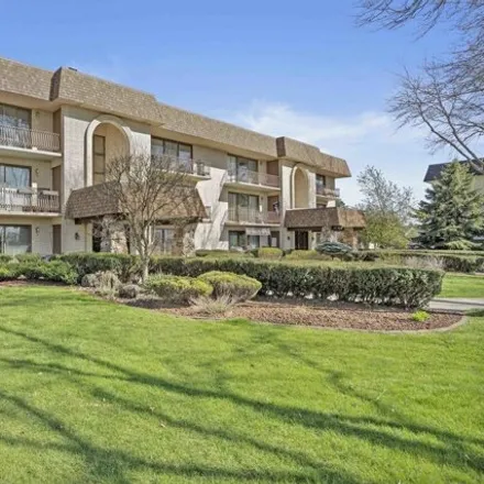 Buy this 2 bed condo on 15263 Catalina Drive in Orland Park, Orland Township