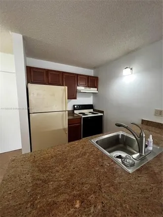 Image 4 - Riverside Drive, Coral Springs, FL 33065, USA - Condo for rent