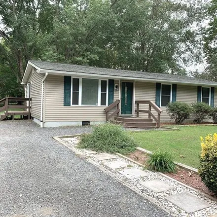 Rent this 3 bed house on 1574 Coster Road in Lusby, Calvert County