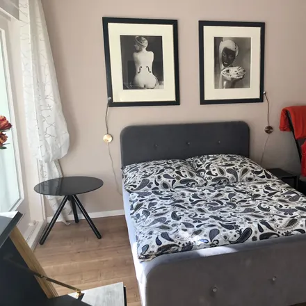 Rent this 1 bed apartment on Julius-Brecht-Straße in 22609 Hamburg, Germany