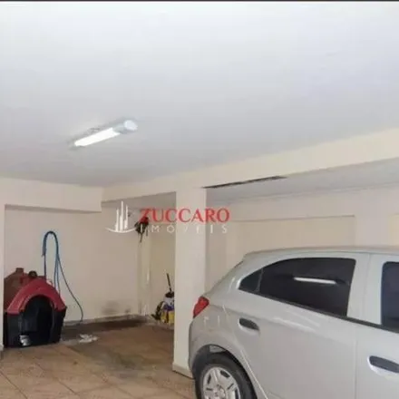 Rent this 3 bed house on Rua Solbach in Bom Clima, Guarulhos - SP