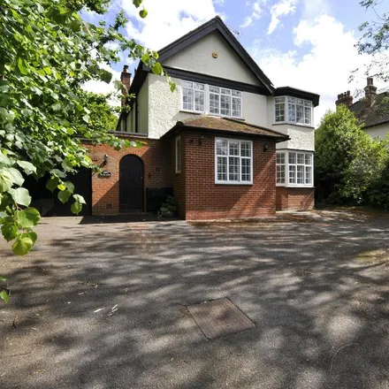 Rent this 4 bed house on 95 Moulsham Street in Chelmsford, CM2 0JG