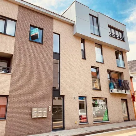 Rent this 3 bed apartment on Zwijnaardsesteenweg 56;56A-56B in 9000 Ghent, Belgium