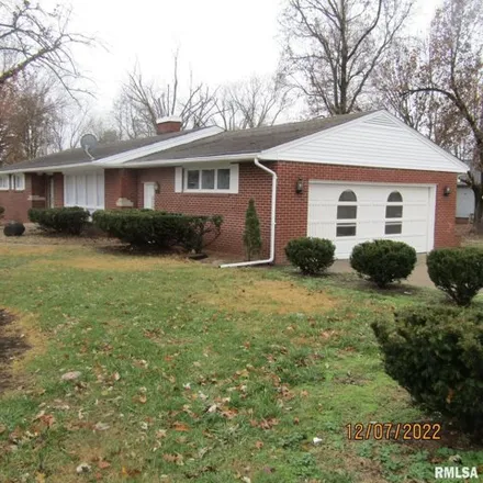 Buy this 3 bed house on 677 East 4th Street in West Frankfort, Franklin County