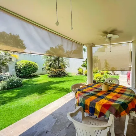 Rent this 2 bed house on Paseo de los Veleros in 45920 Ajijic, JAL