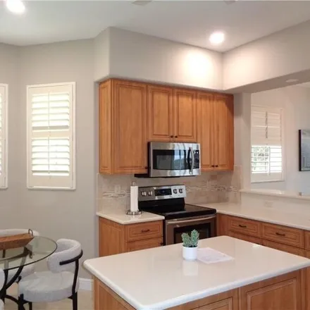 Image 3 - 574 Vintage Reserve Lane, Collier County, FL 34119, USA - Condo for rent