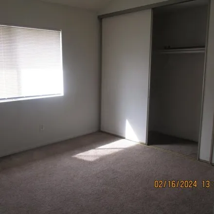Image 7 - 44444 15th Street East, Lancaster, CA 93535, USA - Condo for sale