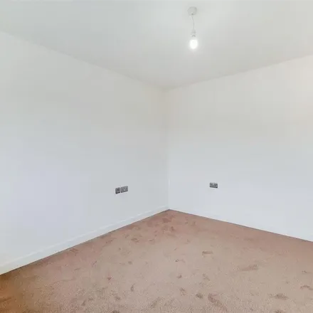 Image 7 - Lewin Terrace, London, TW14 8FE, United Kingdom - Apartment for rent