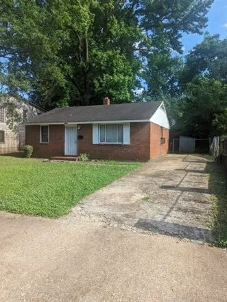 Buy this 2 bed house on 2955 Brewer Avenue in Bellevue, Memphis