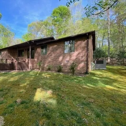 Buy this 3 bed house on 107 Jones Circle in Unicoi, Unicoi County