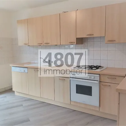 Rent this 3 bed apartment on 11 Route du Port in 74410 Saint-Jorioz, France