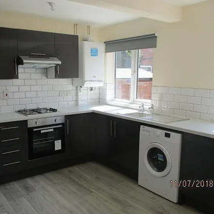 Image 1 - 14 Beech Avenue, Beeston, NG9 1QH, United Kingdom - Duplex for rent