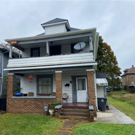 Buy this 4 bed duplex on 1515 Maryland Avenue in La Belle, Steubenville