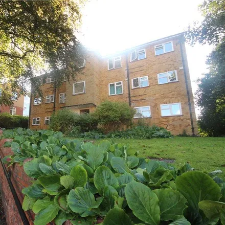 Rent this 2 bed apartment on West Road in Guildford, GU1 2AS