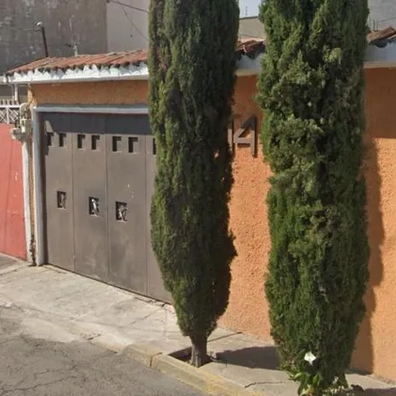 Buy this 3 bed house on Calle Gladiolas in 55710 Coacalco de Berriozábal, MEX
