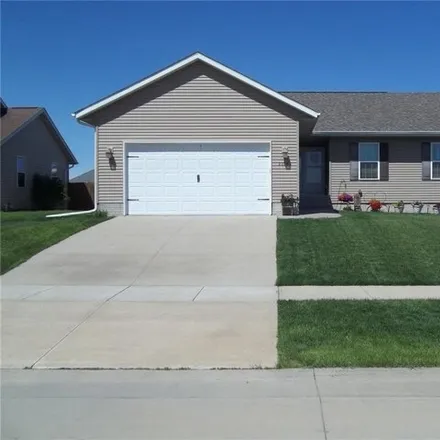 Buy this 3 bed house on 2800 Bryant Boulevard Southwest in Cedar Rapids, IA 52404