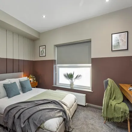 Rent this 1 bed room on Belvedere Park/Burton Hospitals Bp Crown Green Bowls Club in Belvedere Road, Burton-on-Trent