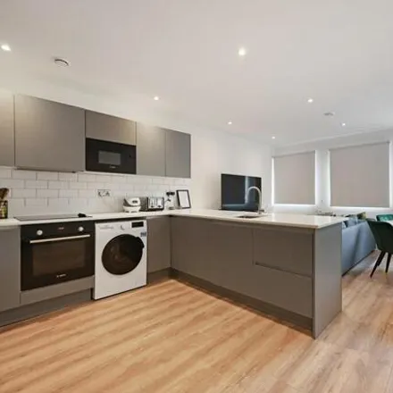 Image 1 - Gunnersbury Avenue, London, W5 3QL, United Kingdom - Apartment for rent