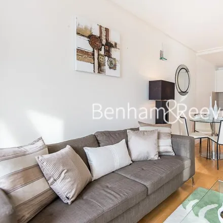 Rent this 1 bed apartment on Naxos Building in 4 Hutching's Street, Millwall