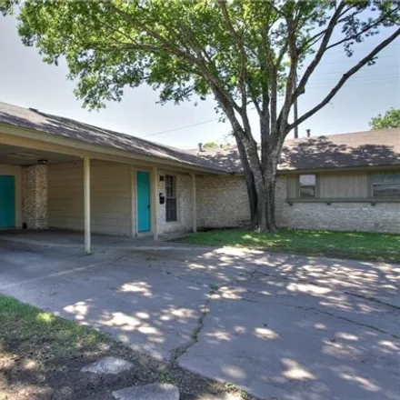 Rent this studio apartment on 5412 Manor Road in Austin, TX 78723