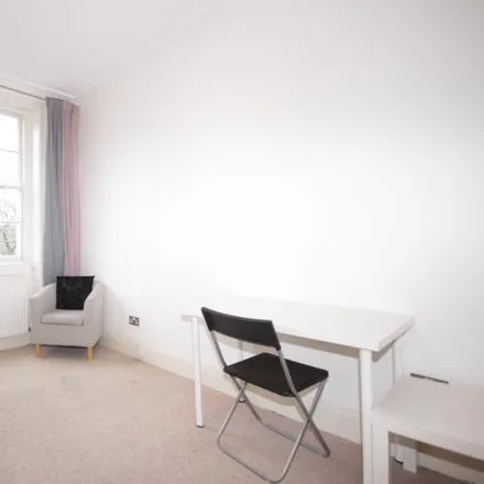 Rent this 1 bed apartment on 29 Argyle Square in London, WC1H 8AP