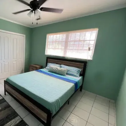 Image 1 - Nassau, The Bahamas - House for rent