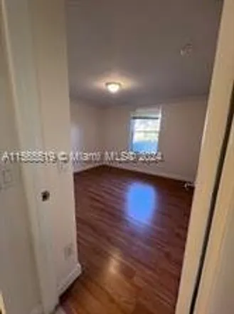 Image 7 - 7160 Southgate Boulevard - Townhouse for rent