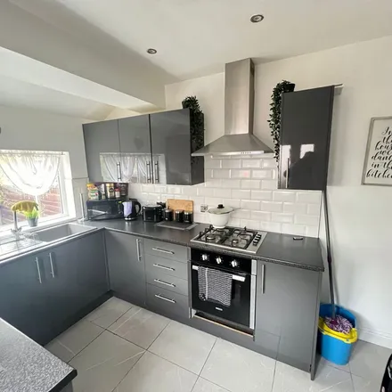 Rent this 2 bed townhouse on unnamed road in Eccles, M30 9QP